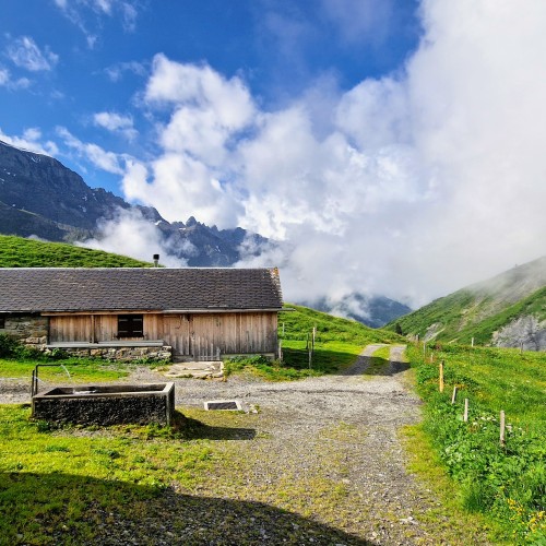 Elm to Sargans: Hike via Foo Pass & Weisstannen — Swiss Alps