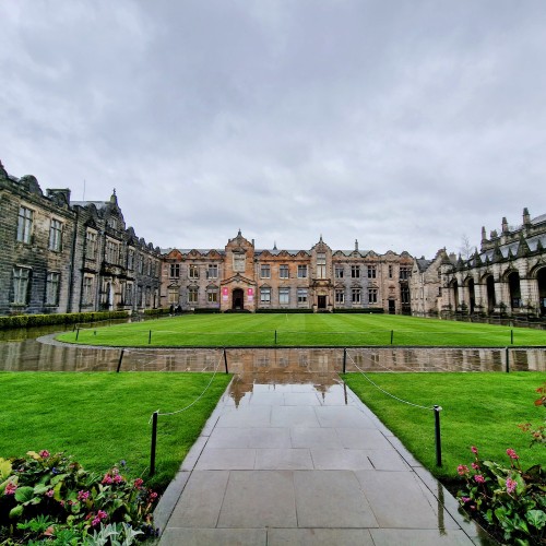 My short visit to St Andrews: the cathedral, the castle, and a university straight out of Harry Potter.